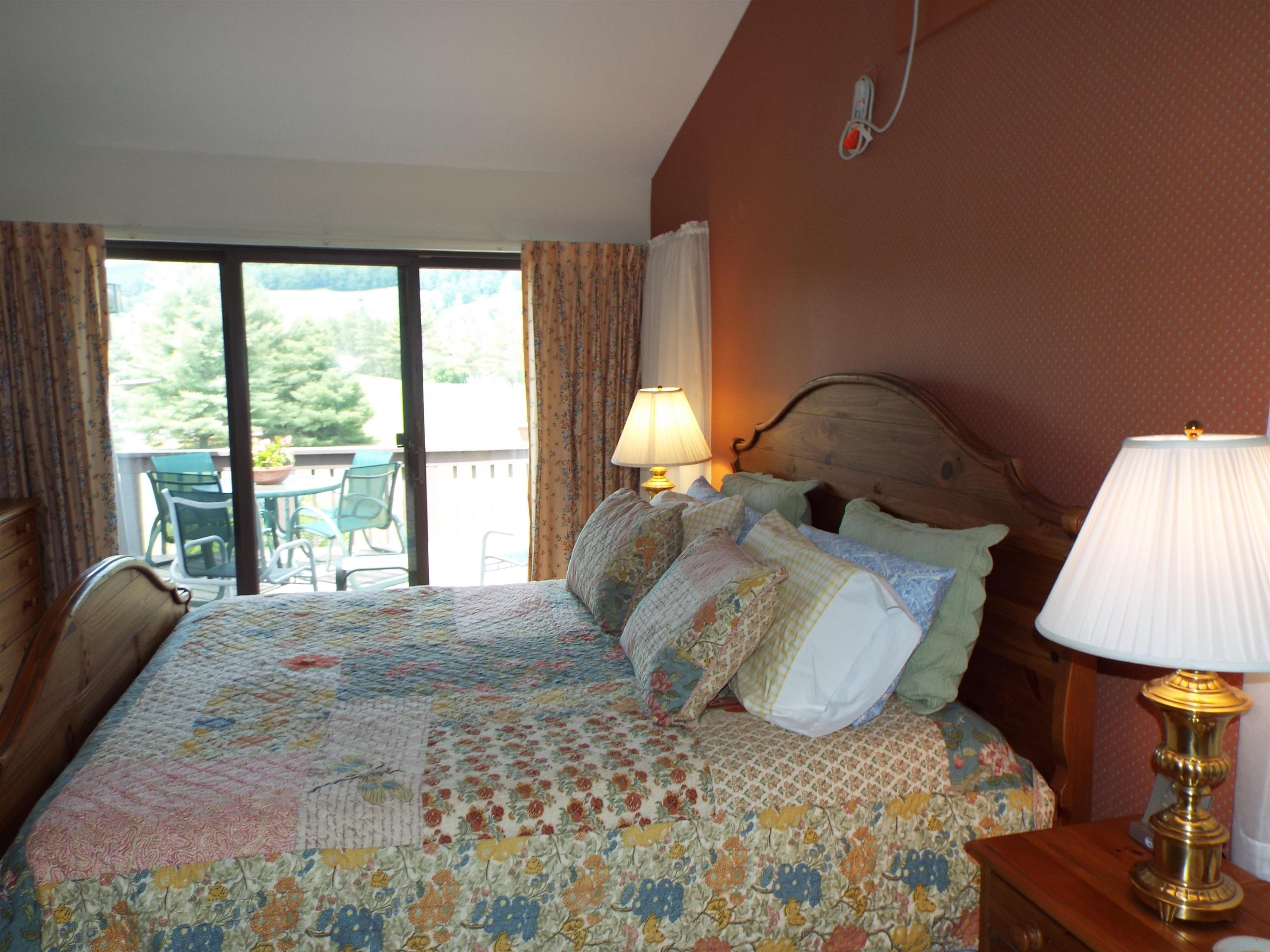 761 Murphys Road, Unit A Hartford, VT 05059 - Photo 23 of 40 Gallery Image 23