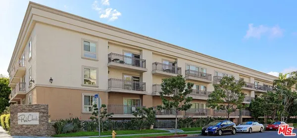 $4,875 | 141 South Clark Drive, Unit 208, West Hollywood, CA 90048