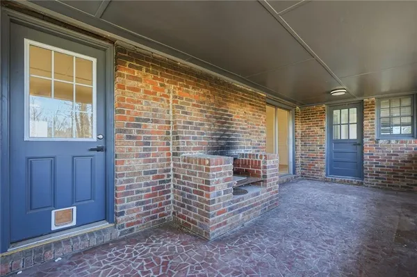 $2,800 | 1460 Hillcrest Drive, Sugar Hill, GA 30518