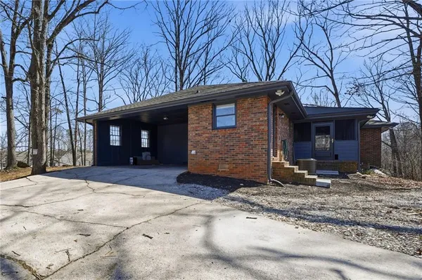 $2,800 | 1460 Hillcrest Drive, Sugar Hill, GA 30518