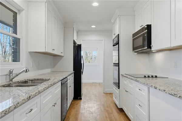 $2,800 | 1460 Hillcrest Drive, Sugar Hill, GA 30518