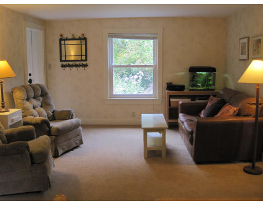47 Piper Road Acton, MA 01720 - Photo 5 of 13 Gallery Image 5