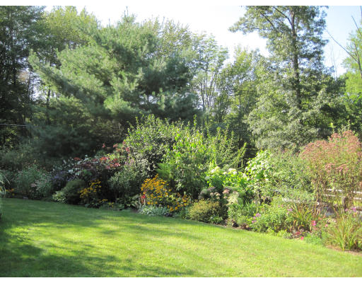 47 Piper Road Acton, MA 01720 - Photo 8 of 13 Gallery Image 8