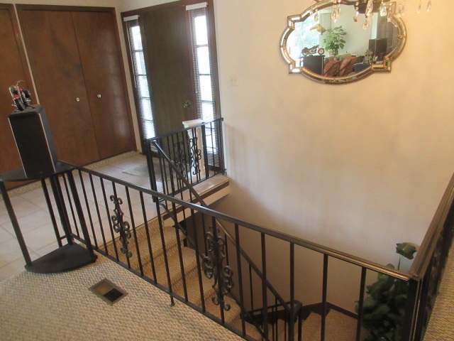 69394 Saxon Drive Romeo, MI 48065 - Photo 5 of 53 31362592-6.JPG