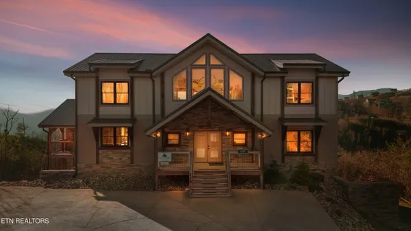 $2,650,000 | 986 Chestnut Drive, Gatlinburg, TN 37738