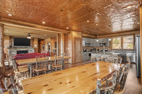 $2,650,000 | 986 Chestnut Drive, Gatlinburg, TN 37738