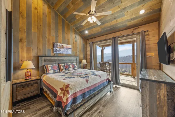 $2,650,000 | 986 Chestnut Drive, Gatlinburg, TN 37738