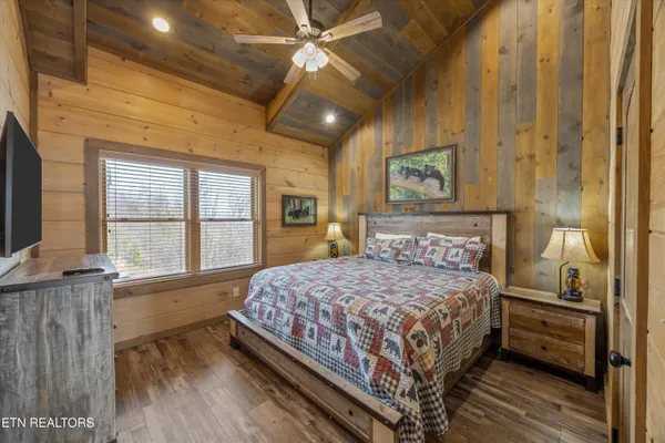 $2,650,000 | 986 Chestnut Drive, Gatlinburg, TN 37738