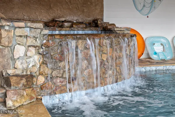 $2,650,000 | 986 Chestnut Drive, Gatlinburg, TN 37738