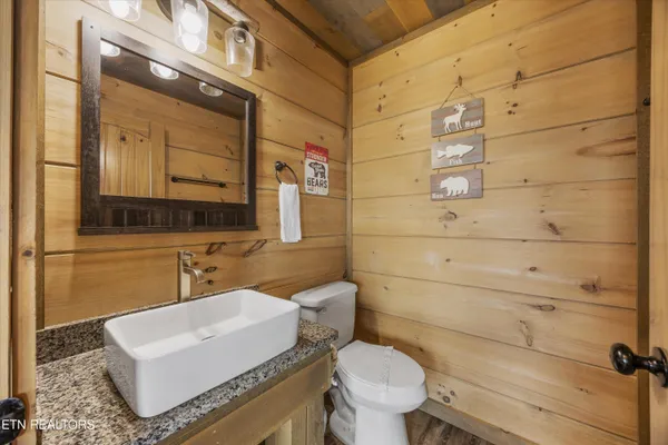 $2,650,000 | 986 Chestnut Drive, Gatlinburg, TN 37738