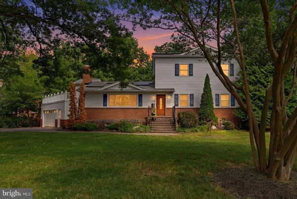 $1,099,999 | 2617 North Stevens Street, Alexandria, VA 22311