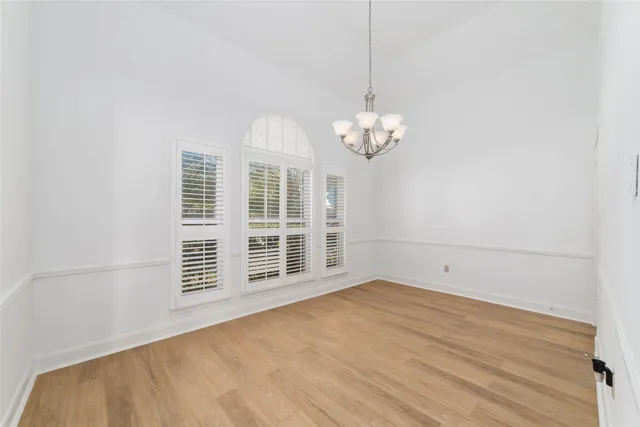 $325,000 | 6306 Castle Ln Drive, Houston, TX 77066