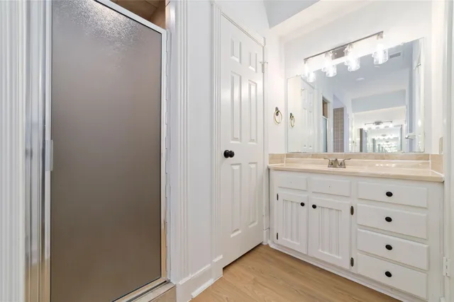 $325,000 | 6306 Castle Ln Drive, Houston, TX 77066