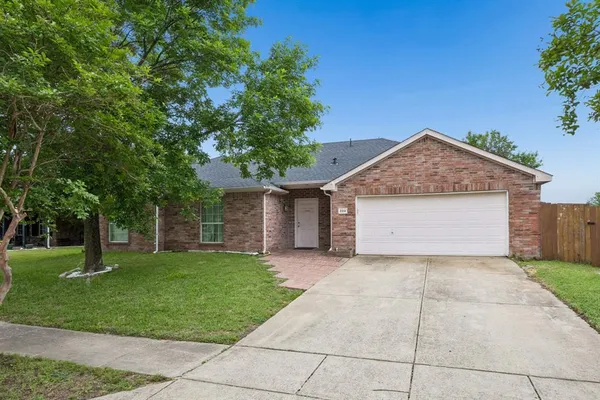 $2,200 | 209 Meadow View Lane, Anna, TX 75409