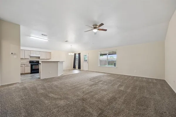 $2,200 | 209 Meadow View Lane, Anna, TX 75409