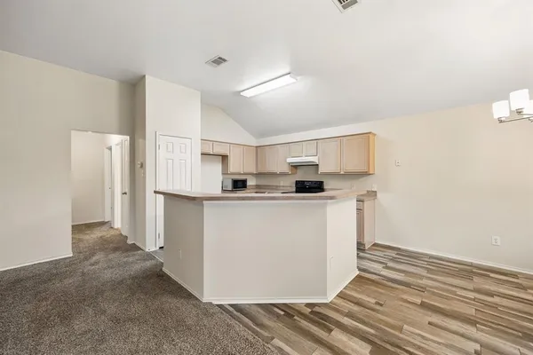$2,200 | 209 Meadow View Lane, Anna, TX 75409