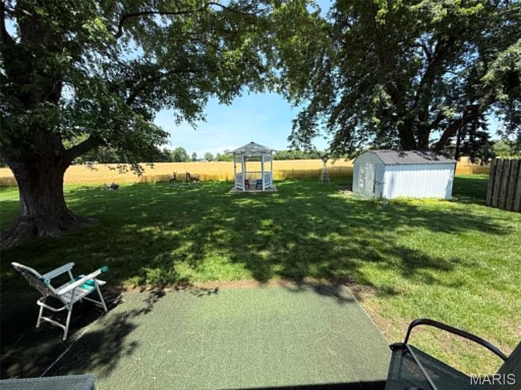337 East 1st Street Ramsey, IL 62080 - Photo 3 of 17