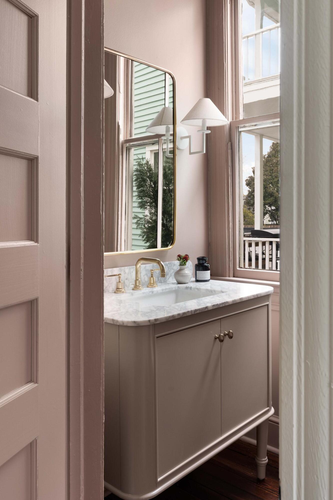 318 Sumter Street Charleston, SC 29403 - Photo 23 of 68 12