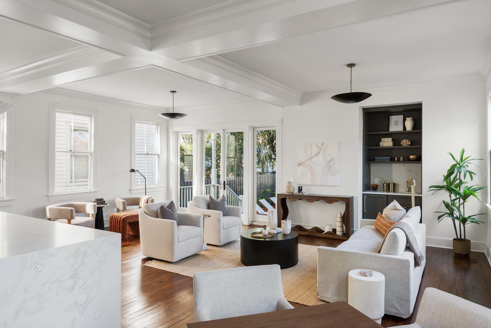 318 Sumter Street Charleston, SC 29403 - Photo 4 of 68 25