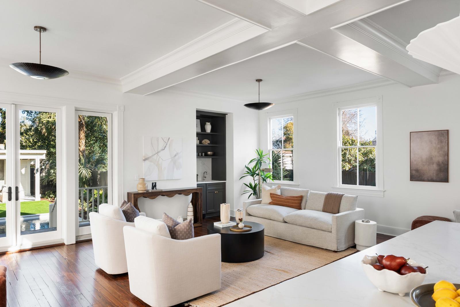 318 Sumter Street Charleston, SC 29403 - Photo 7 of 68 24