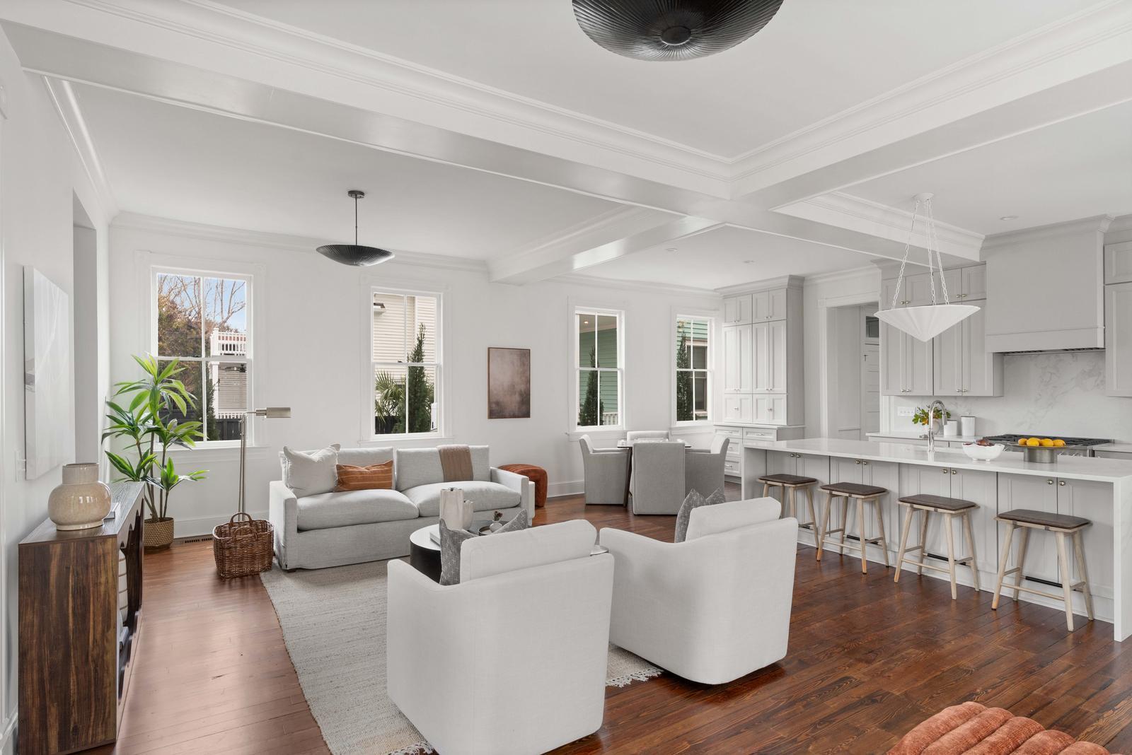 318 Sumter Street Charleston, SC 29403 - Photo 8 of 68 18