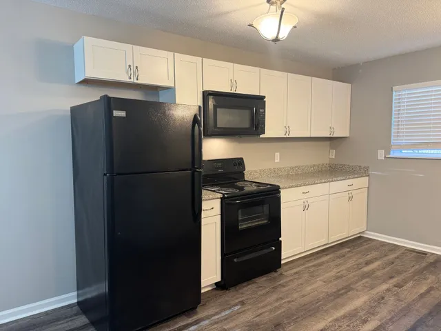 $1,095 | 2251 7 Mile Ferry Road, Unit 5, Clarksville, TN 37040