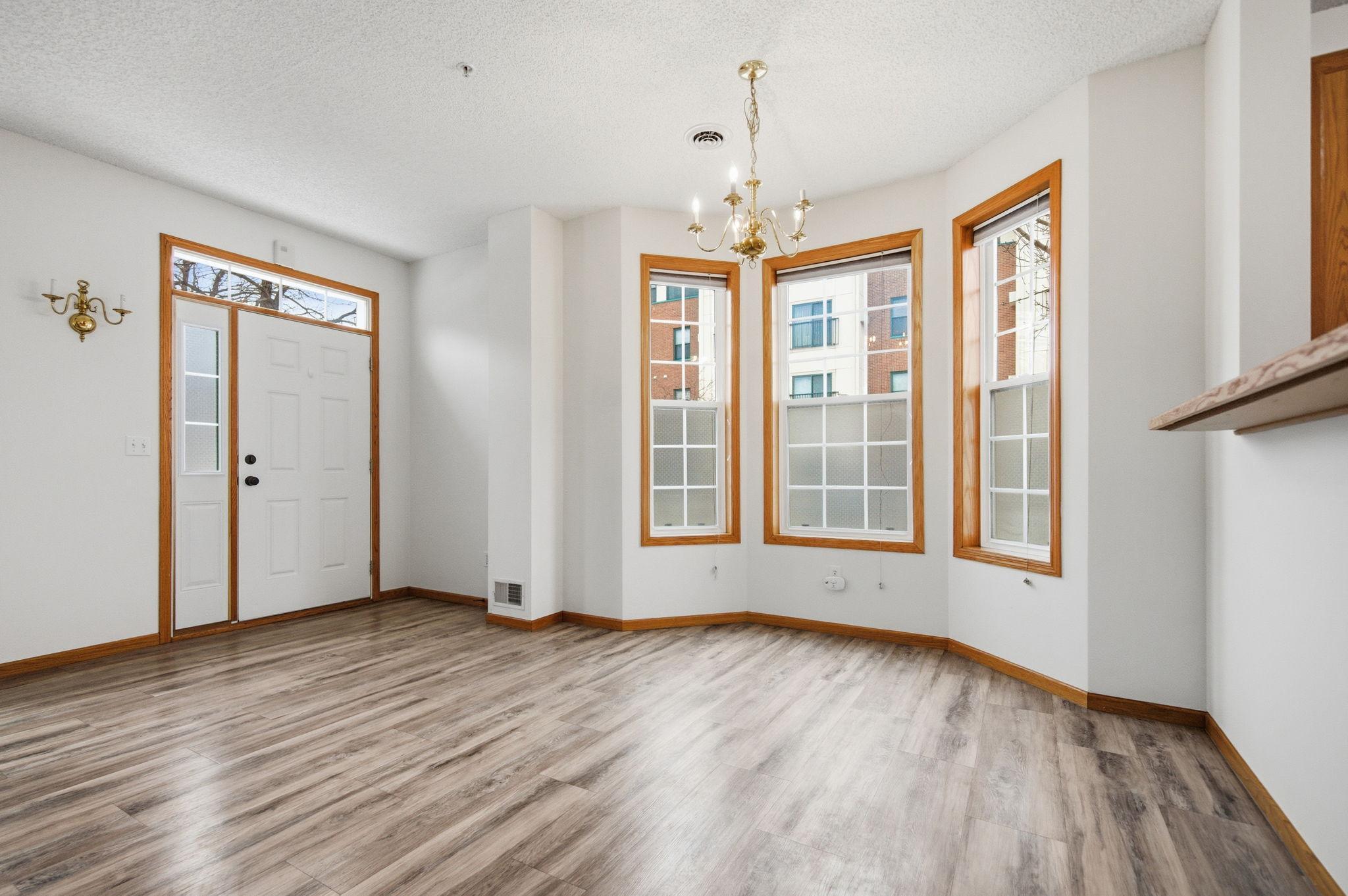 15461 Frost Path, Unit 1501 Apple Valley, MN 55124 - Photo 16 of 42