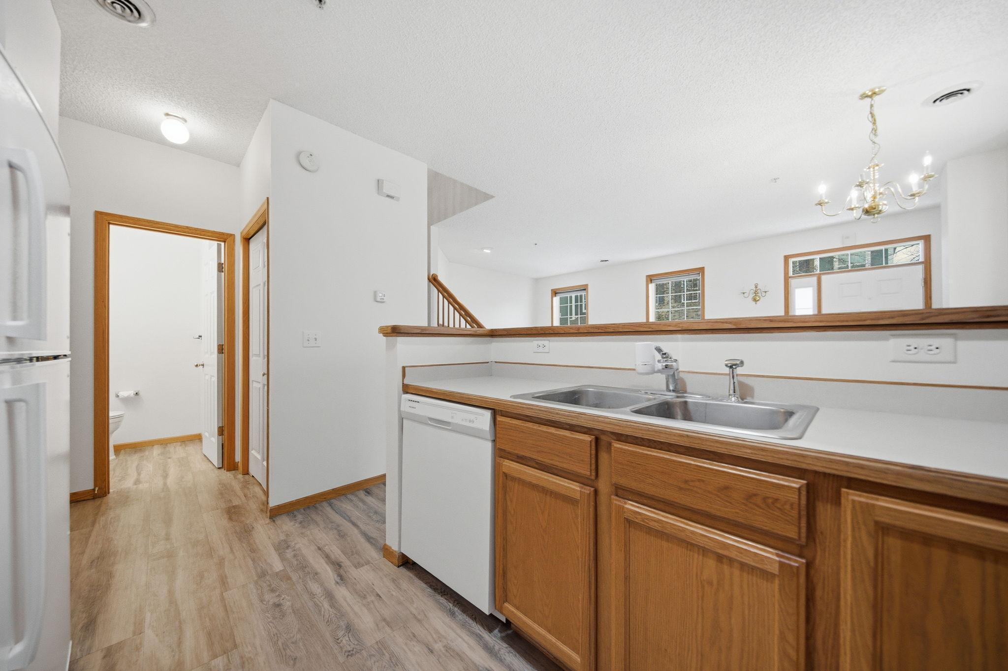 15461 Frost Path, Unit 1501 Apple Valley, MN 55124 - Photo 20 of 42