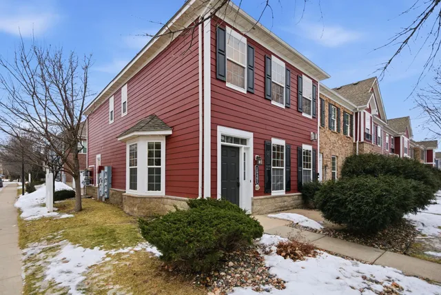 $292,000 | 15461 Frost Path, Unit 1501, Apple Valley, MN 55124