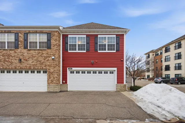 $292,000 | 15461 Frost Path, Unit 1501, Apple Valley, MN 55124