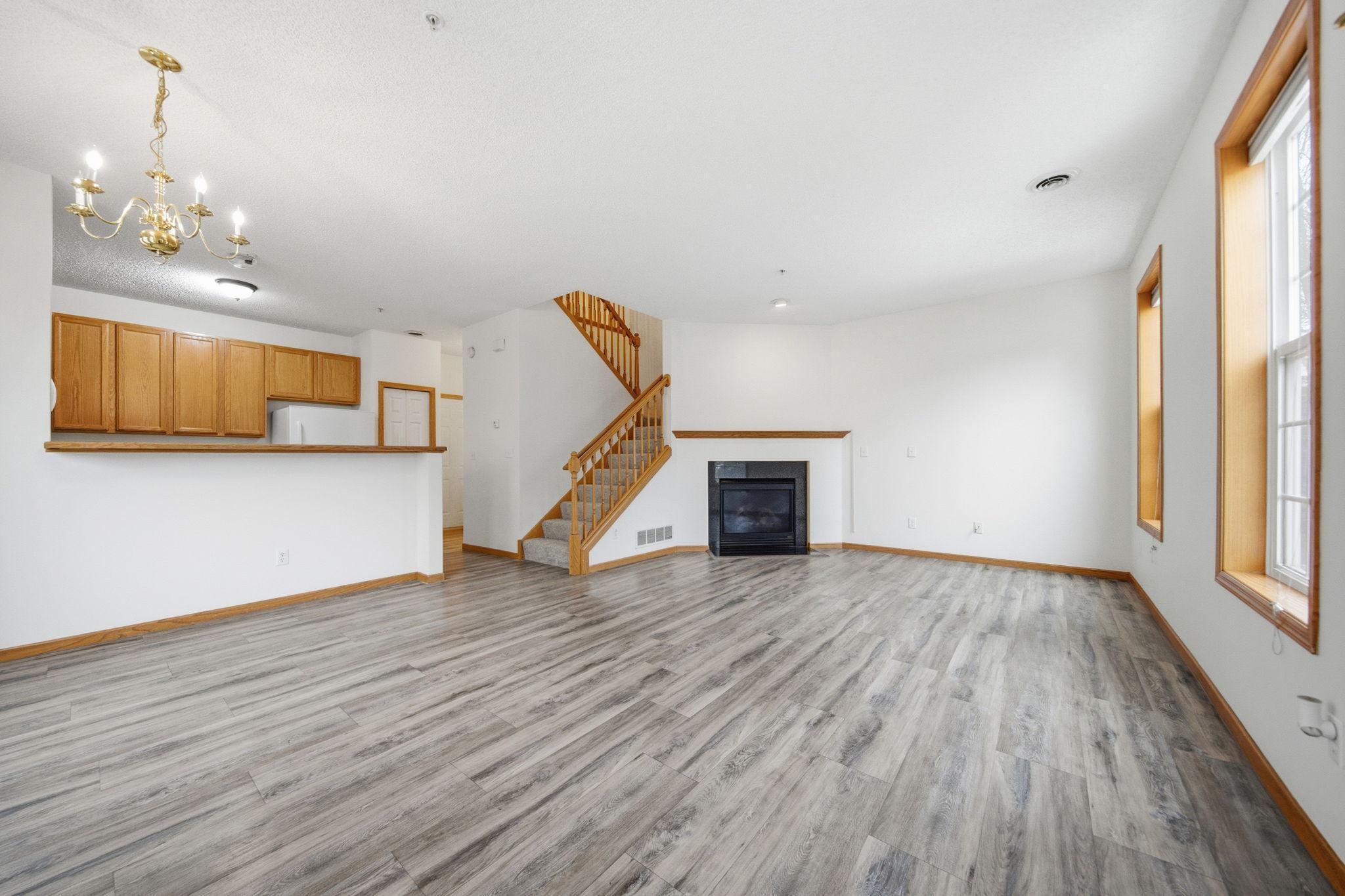 15461 Frost Path, Unit 1501 Apple Valley, MN 55124 - Photo 6 of 42