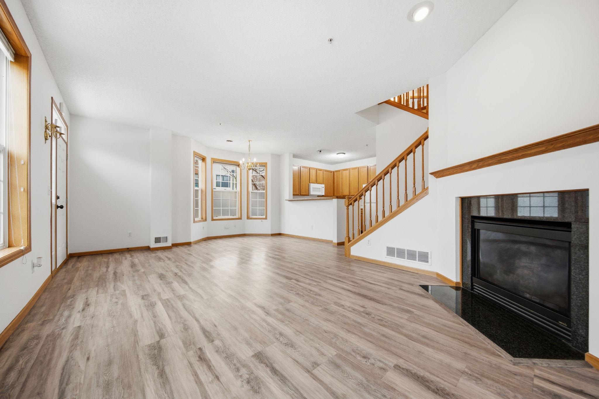 15461 Frost Path, Unit 1501 Apple Valley, MN 55124 - Photo 9 of 42