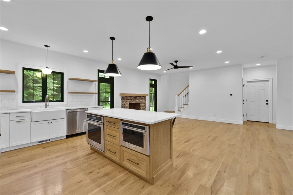 1322 Center Street Ludlow, MA 01056 - Photo 4 of 40