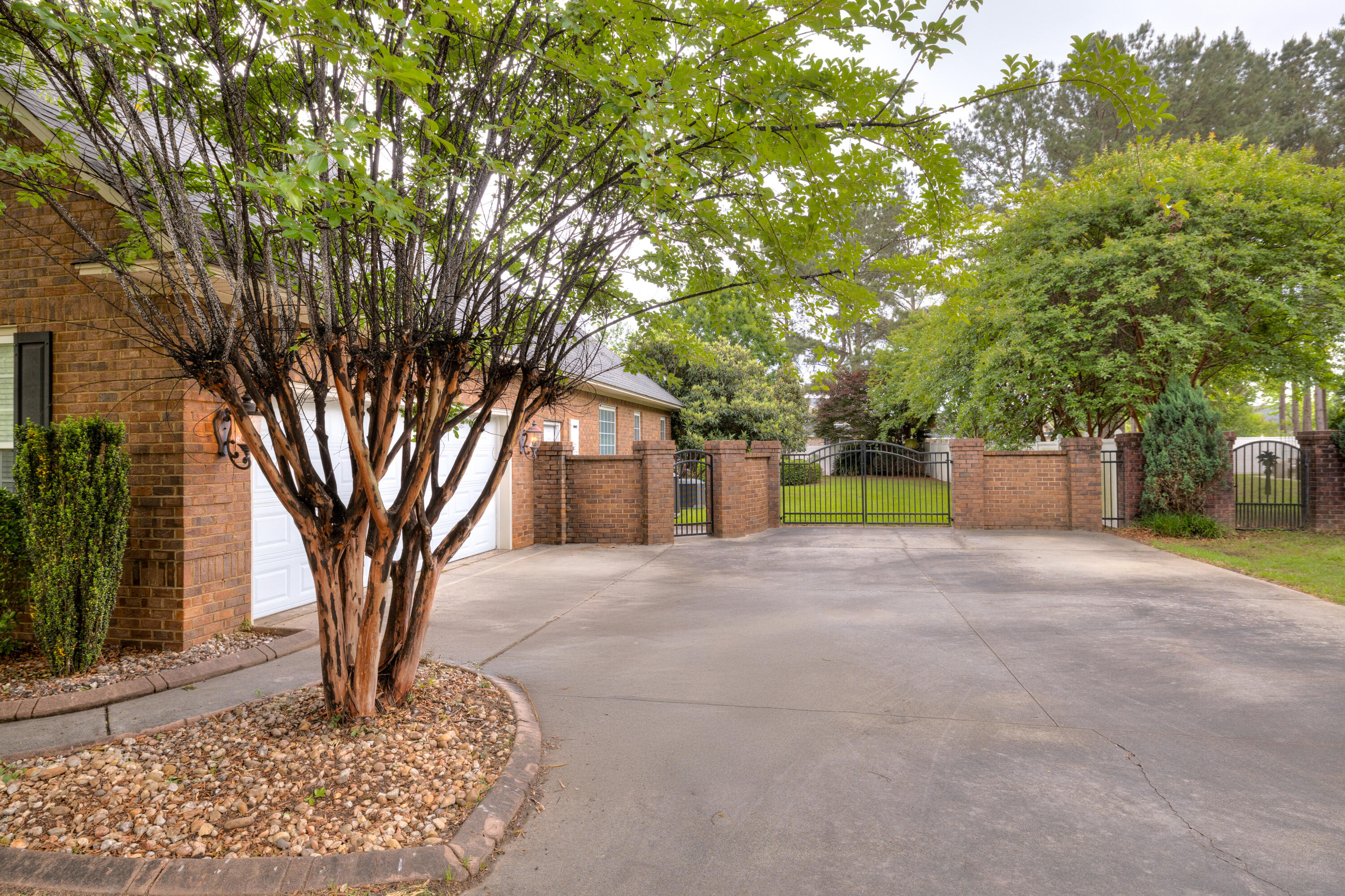 3240 Coldice Court Sumter, SC 29150 - Photo 4 of 38 06