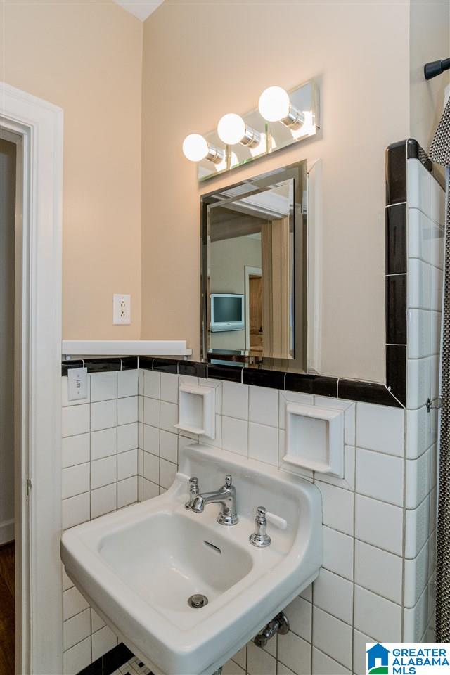 1051 Columbiana Road Birmingham, AL 35209 - Photo 39 of 50
