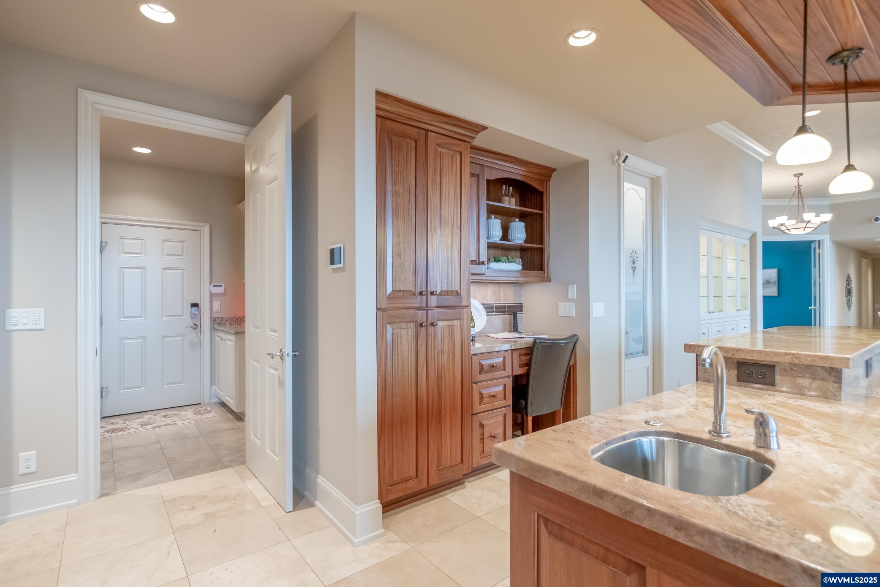 8328 Valley Way Southeast Turner, OR 97392 - Photo 13 of 49 Gallery Image 13