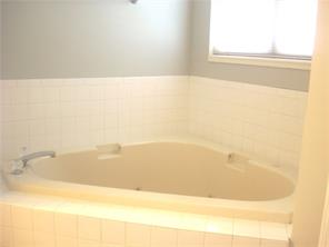 3432 Windham Lake Road Indianapolis, IN 46214 - Photo 15 of 24 Gallery Image 15