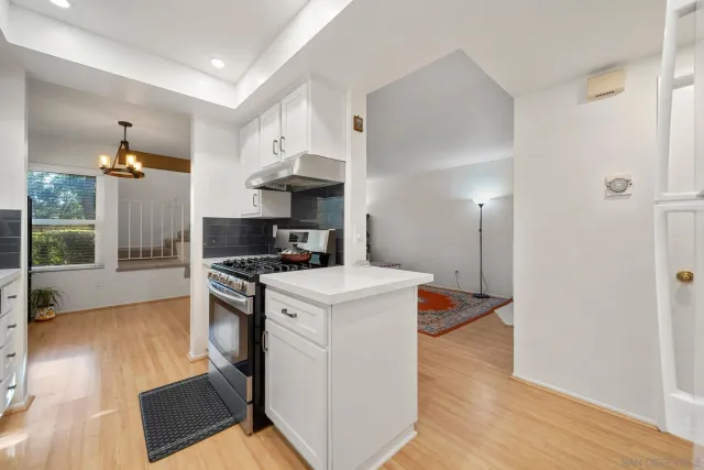 $3,250 | 13815 Johannesberg Drive, Unit 8, Poway, CA 92064