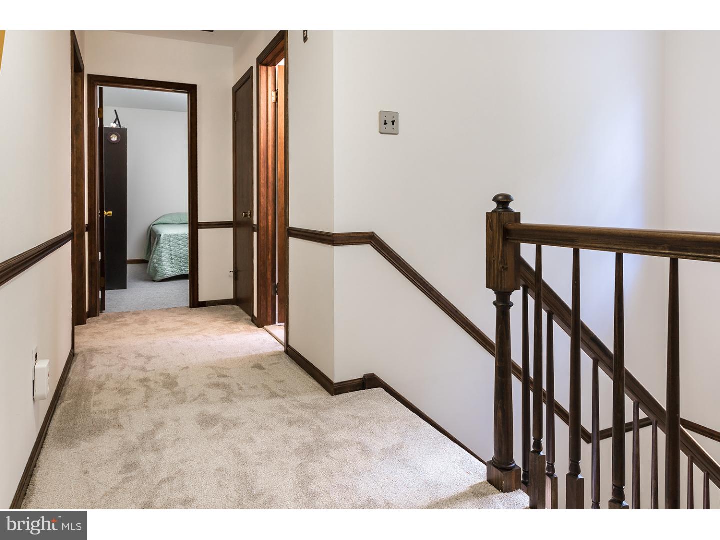 8 Strafford Circle Road Medford, NJ 08055 - Photo 14 of 25 Hallway