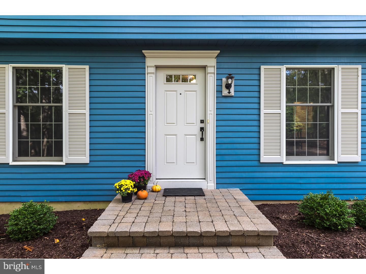 8 Strafford Circle Road Medford, NJ 08055 - Photo 3 of 25 Exterior Front