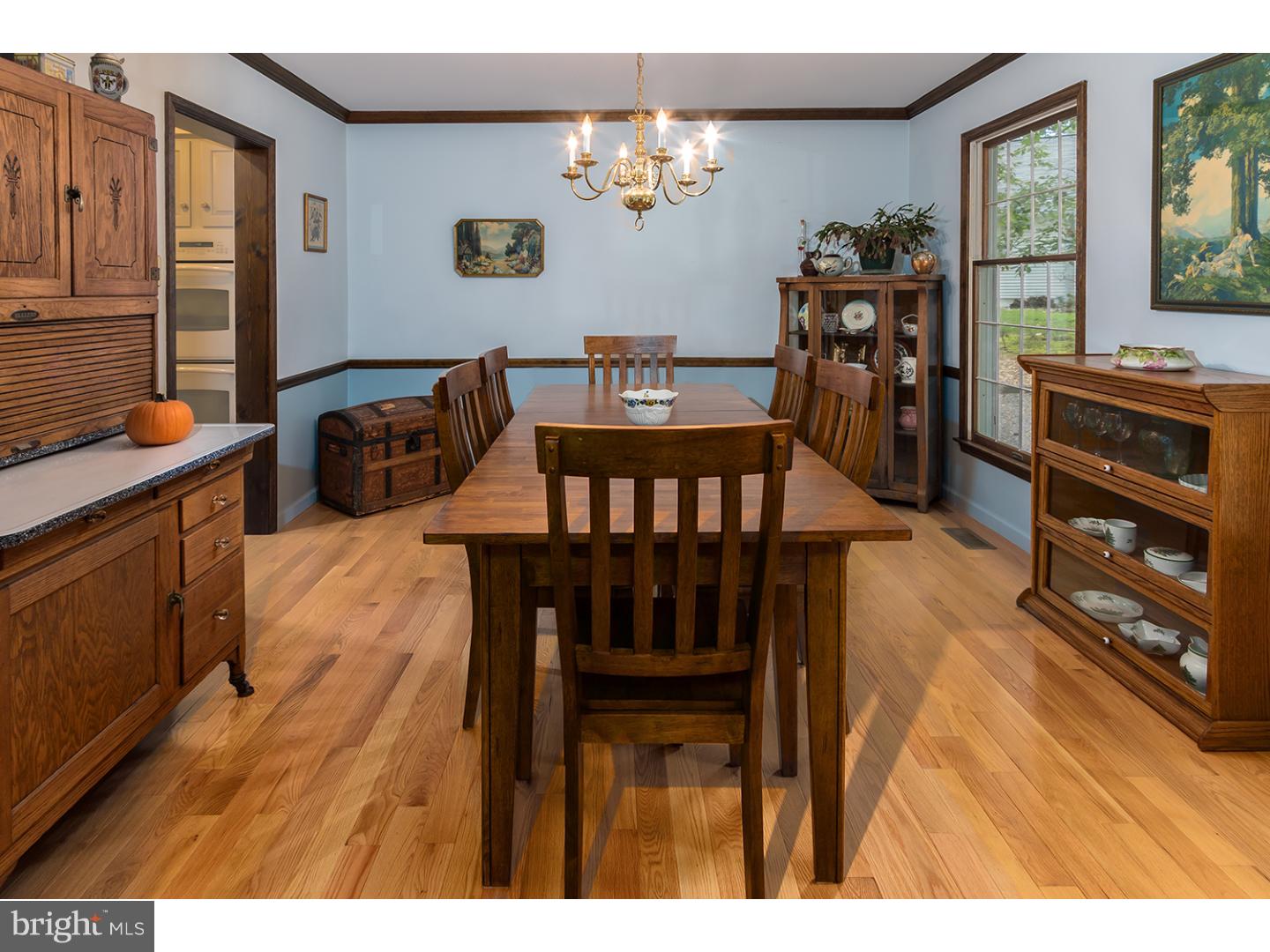 8 Strafford Circle Road Medford, NJ 08055 - Photo 5 of 25 Dining Room