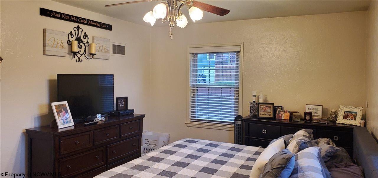 1137 Bell Run Road Fairmont, WV 26554 - Photo 15 of 28 Gallery Image 15