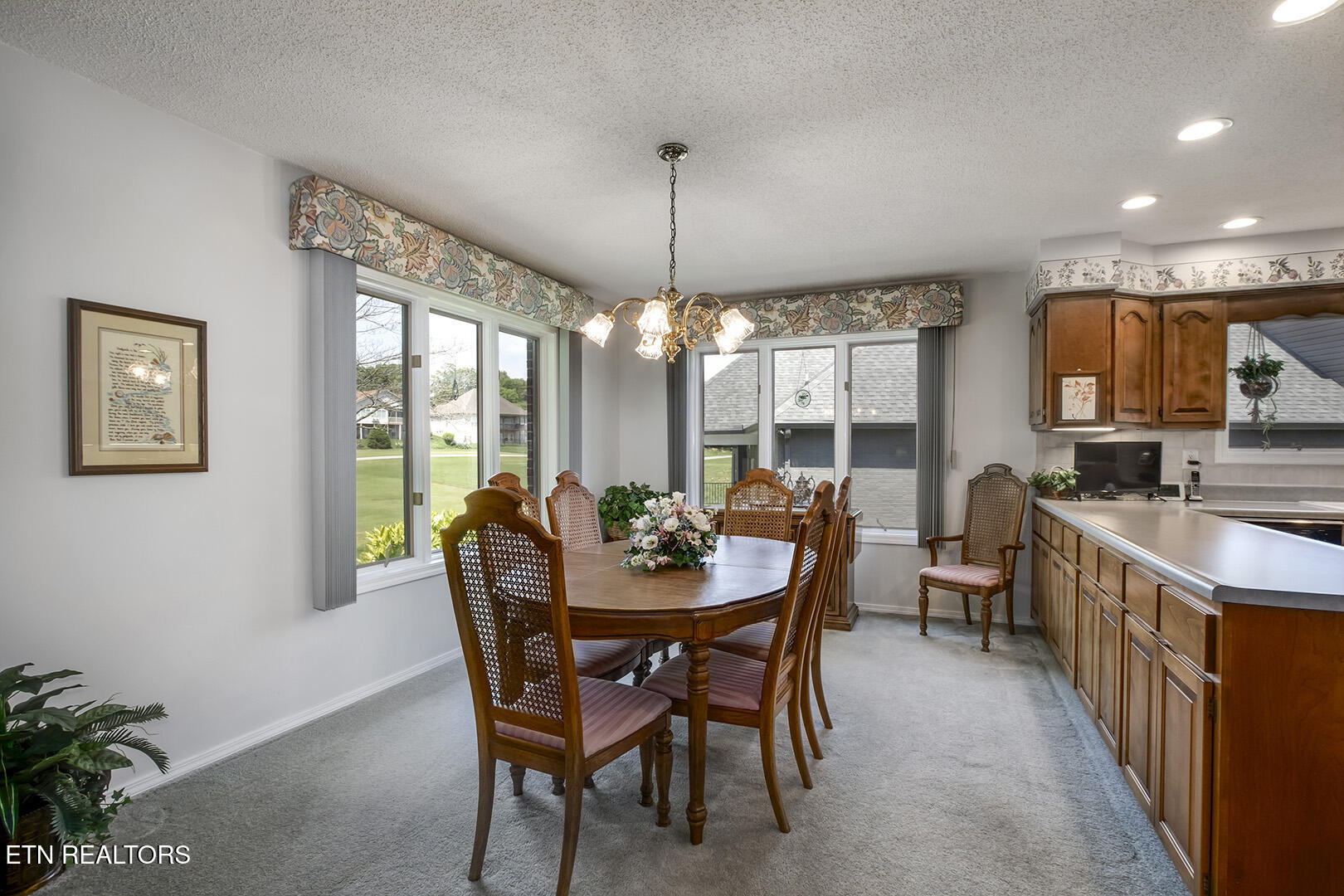 212 Tooweka Lane Loudon, TN 37774 - Photo 15 of 55 15_212 Tooweka Lane_Dining01