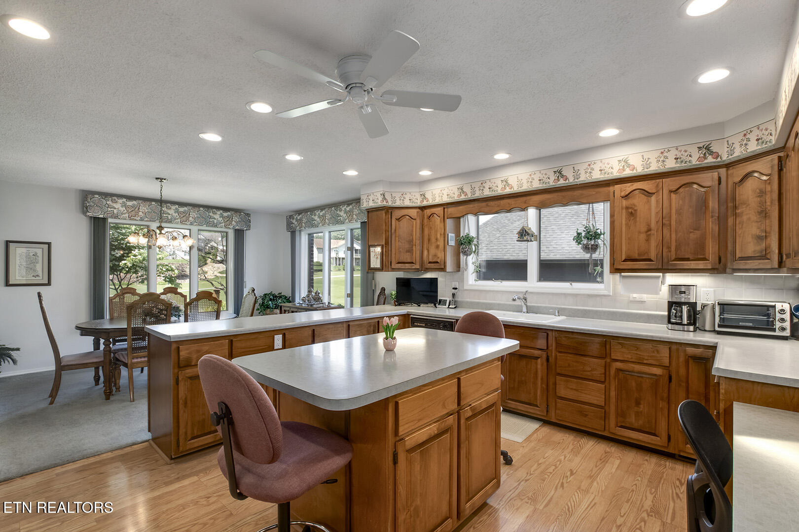 212 Tooweka Lane Loudon, TN 37774 - Photo 19 of 55 19_212 Tooweka Lane_Kitchen01