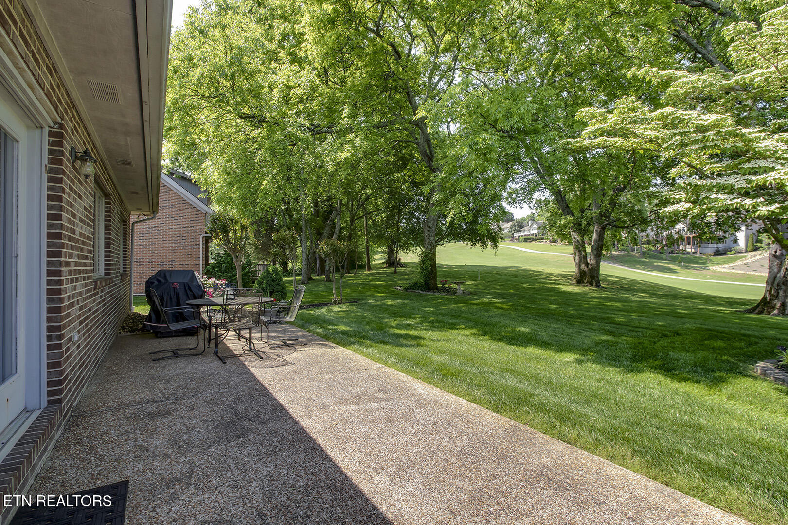 212 Tooweka Lane Loudon, TN 37774 - Photo 39 of 55 39_212 Tooweka Lane_Patio01