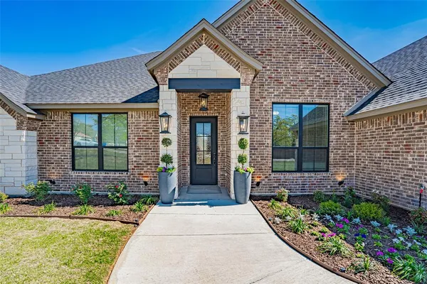 $749,500 | 170 Tennessee Drive, Stephenville, TX 76401