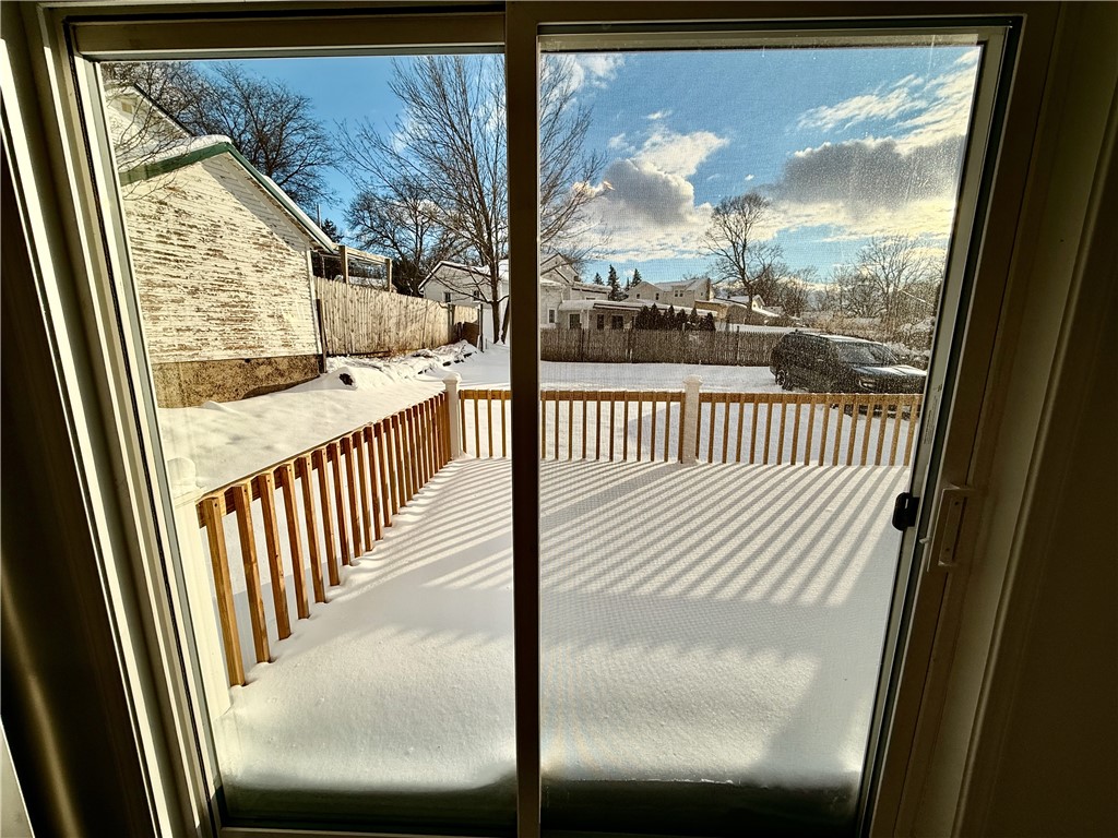 73 West Main Street Le Roy, NY 14482 - Photo 15 of 31