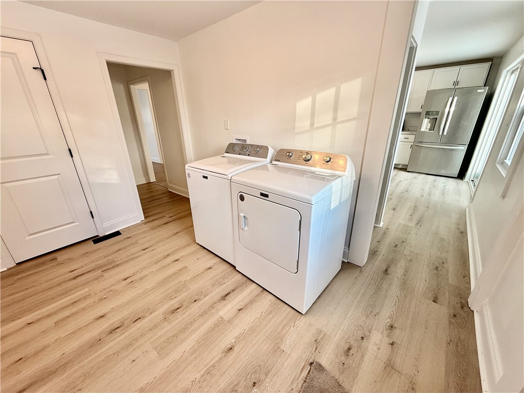 73 West Main Street Le Roy, NY 14482 - Photo 10 of 31