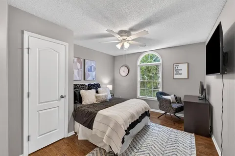 $625,000 | 21612 West 100th Terrace, Lenexa, KS 66220