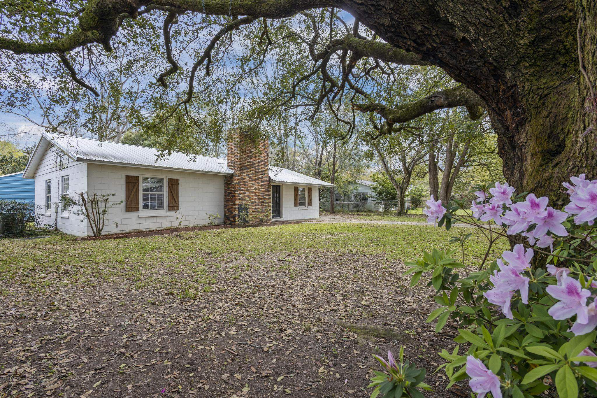 213 South Elm Street Foley, AL 36535 - Photo 1 of 23